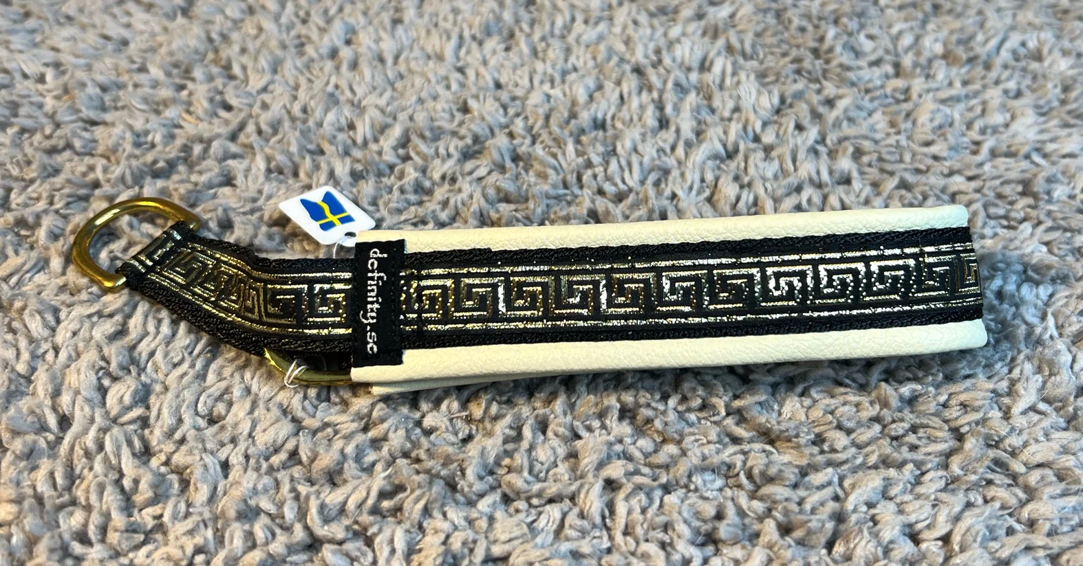 Definity beige skinnhalsband brodyr Golden greek key1