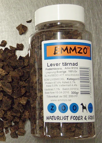 Emmzo Torkad oxlever tärnad 300g
